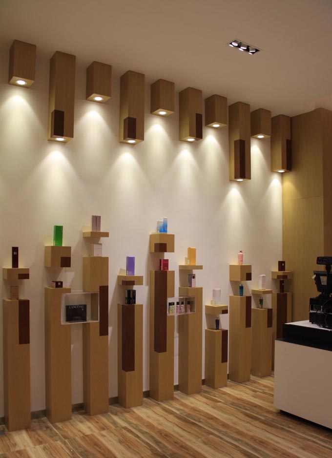 化妝品展示墻定制